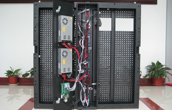 Outdoor Curtain LED Display Screen With H110º/ V70º View Angle